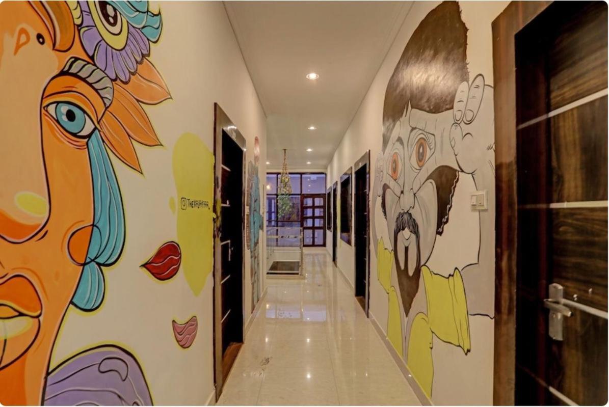 Madpackers Khajuraho Hostel Bagian luar foto
